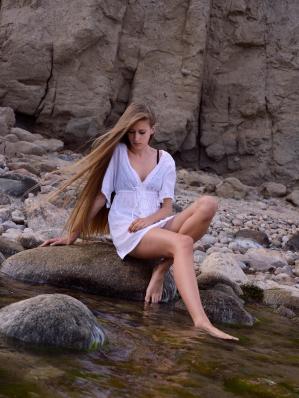 Adrianna_2908_01_hr.jpg